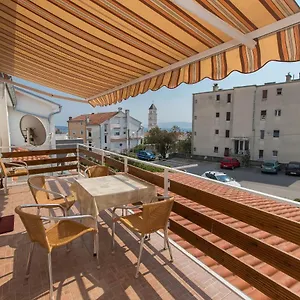 apartmani-vera-crikvenica.primorje-gorskikotar.com/