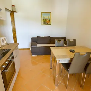 apartmani-zlata-supetarska-draga.primorje-gorskikotar.com/